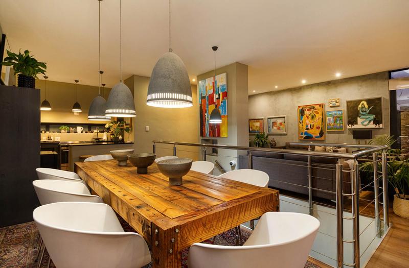 4 Bedroom Property for Sale in Green Point Western Cape